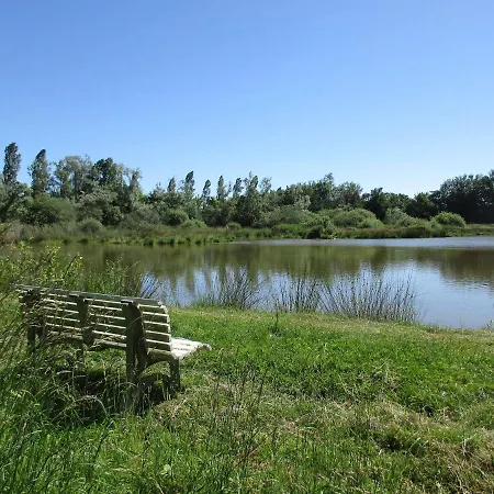 Espace Nature Independant Proche Du Parc Des Oiseaux Frühstückspension 4*